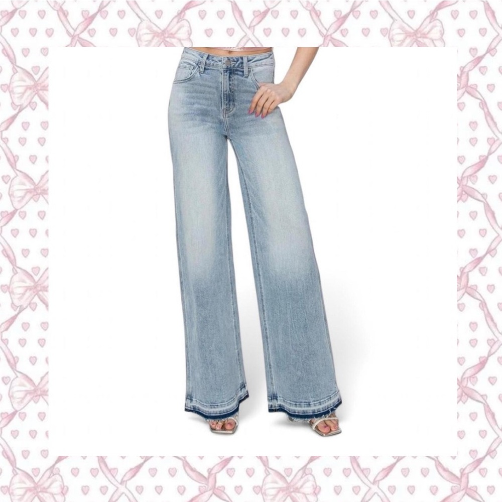 Women's Light Blue Wide-Leg Jeans